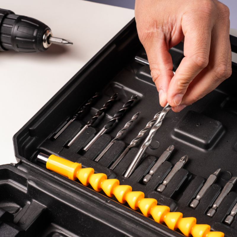 Parafusadeira Elétrica PowerPro a Bateria com Kit de Acessórios